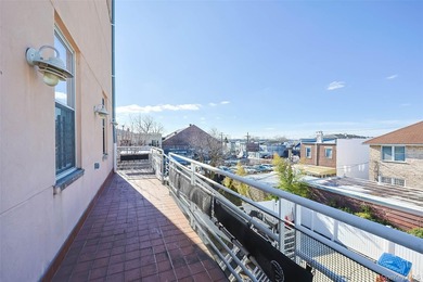 Exceptional opportunity to acquire a well-maintained, elevator - photo 30