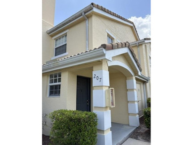 Move-in ready and beautifully updated 2 bedroom, 2 bath end-unit - photo 2