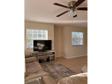 Move-in ready and beautifully updated 2 bedroom, 2 bath end-unit - photo 4