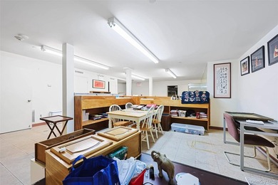 Exceptional opportunity to acquire a well-maintained, elevator - photo 35