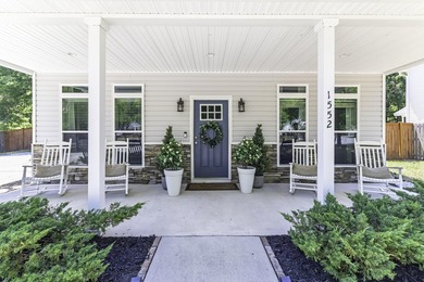 Located in the desirable Fenwick Hills subdivision, this - photo 9