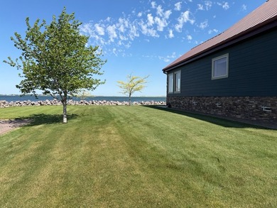 Impeccably maintained home with 125 feet of frontage on Blue Dog - photo 28