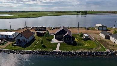 Impeccably maintained home with 125 feet of frontage on Blue Dog - photo 41