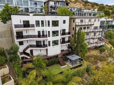Three levels above the city with picturesque views from every - photo 1