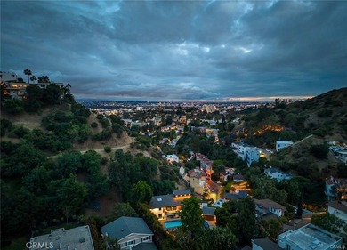 Three levels above the city with picturesque views from every - photo 6