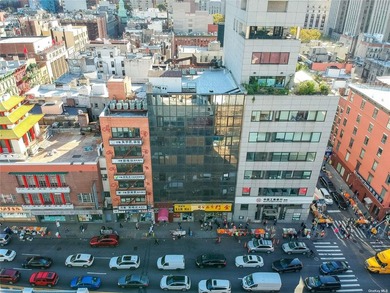 This 1847 gross sqft commercial condo is perfectly located in - photo 2
