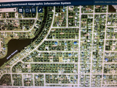 Great lot, near many homes and close to shopping, restaurants - photo 3