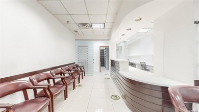 This 1847 gross sqft commercial condo is perfectly located in - photo 4