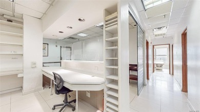 This 1847 gross sqft commercial condo is perfectly located in - photo 7