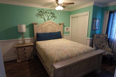 Golden Mile North-facing immaculate unit in renowned Ocean - photo 2