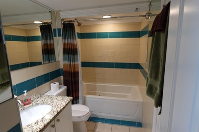 Golden Mile North-facing immaculate unit in renowned Ocean - photo 4