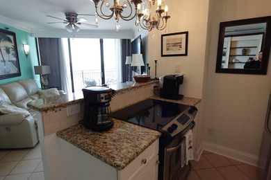 Golden Mile North-facing immaculate unit in renowned Ocean - photo 6