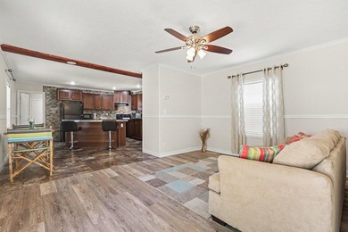 Location! Location! Location! Move in ready. Inlet living and - photo 8
