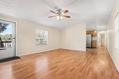 Location! Location! Location! Move in ready! Inlet living and - photo 6