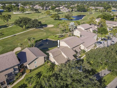 Lake Condo For Sale in Jupiter, Florida