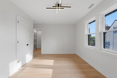Welcome to Glenwood Lake!! This exceptional, fully renovated - photo 18