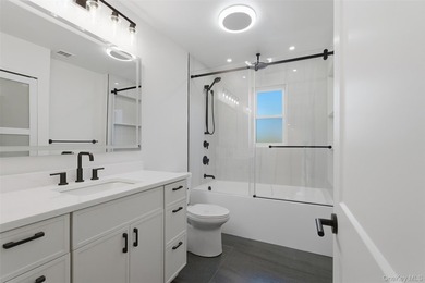 Welcome to Glenwood Lake!! This exceptional, fully renovated - photo 19