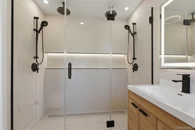 Welcome to Glenwood Lake!! This exceptional, fully renovated - photo 24