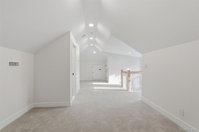 Welcome to Glenwood Lake!! This exceptional, fully renovated - photo 28