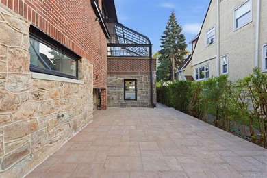 Welcome to Glenwood Lake!! This exceptional, fully renovated - photo 37