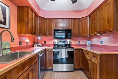 Location, Location ! Well maintained 2 bedroom, 1.5 bath - photo 6