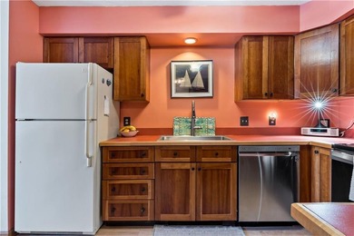 Location, Location ! Well maintained 2 bedroom, 1.5 bath - photo 8
