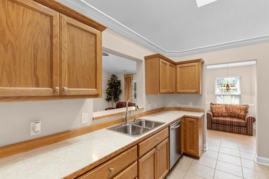 Wonderful 3-bedroom, 2-bathroom retirement home in the highly - photo 7