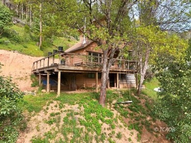 Just 5 miles from Weaverville and easy access to Hwy 299, this - photo 2