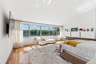 An Architectural Masterpiece nestled along the Shore in the - photo 24