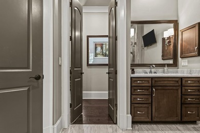 Welcome to refined luxury living in the heart of Reynolds Lake - photo 27