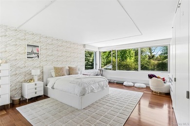 An Architectural Masterpiece nestled along the Shore in the - photo 30