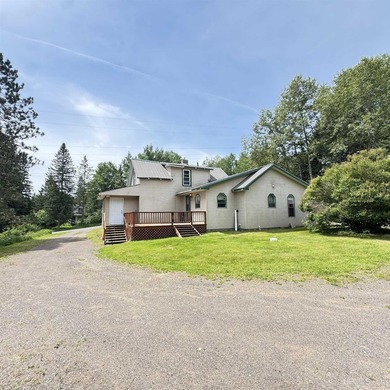 Three bedroom one and a half bedroom house sitting on 20 acres - photo 5