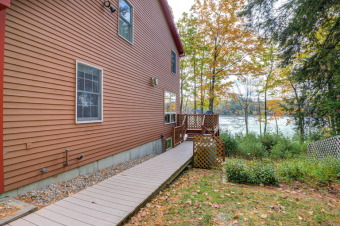 Penneseewasee Lake Home For Sale in Norway Maine