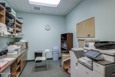 7,830 SqFt office building for sale in sought after Intraplex 10 - photo 20