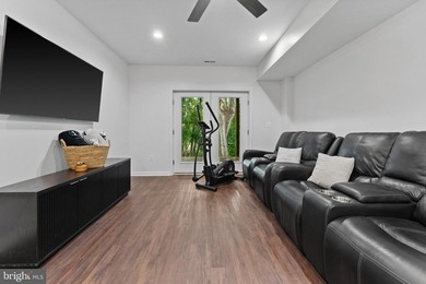 Welcome to waterfront living in Stratford Harbour! This stunning - photo 22