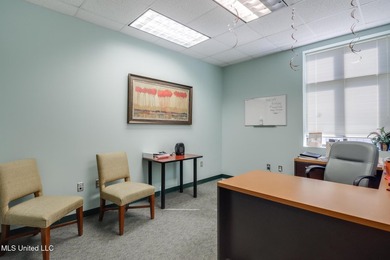 7,830 SqFt office building for sale in sought after Intraplex 10 - photo 24