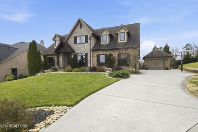 Classic curb appeal, warm interior details, and a standout - photo 48