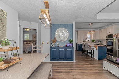 This LAKE FRONT 5 bedroom 3 bath beach house with amazing views - photo 3