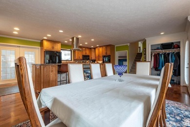 Experience one of Bloomington's most established neighborhoods - photo 4