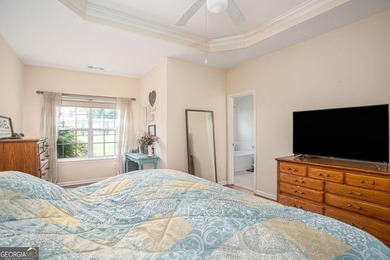 Welcome home to this beautifully maintained 4-bedroom, 2-bath - photo 18
