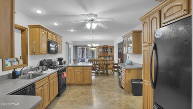 Turn-Key Lakefront Retreat on Fawn Lake - Private Dock, Luxury - photo 21