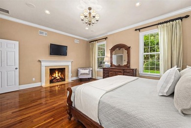 You will fall in love with this 4-bedroom, 3.5 bath home with an - photo 22