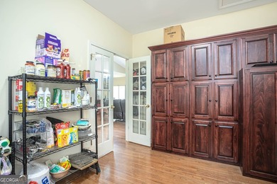 Welcome home to this beautifully maintained 4-bedroom, 2-bath - photo 23