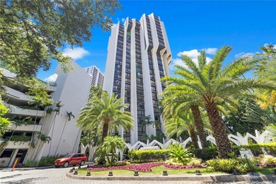 Amazing, one of a kind 2 bedroom 2 bath penthouse with washer - photo 23