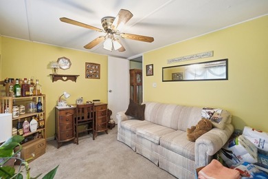 Well maintained 2-bedroom, 2 bath home with Deeded Lake Access - photo 8