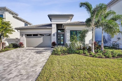 (private lake, pond, creek) Home For Sale in Palm Beach Gardens Florida