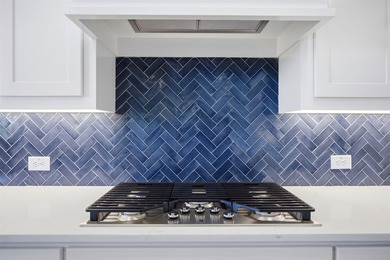 Welcome to Levante! This stunning John Houston new construction - photo 15