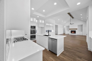 Welcome to Levante! This stunning John Houston new construction - photo 18