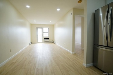 Prime Woodside location. This elevator condominium is - photo 4