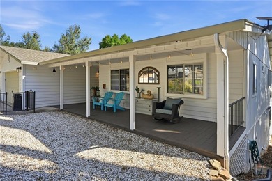 Experience elevated lakeview living in this beautifully upgraded - photo 7